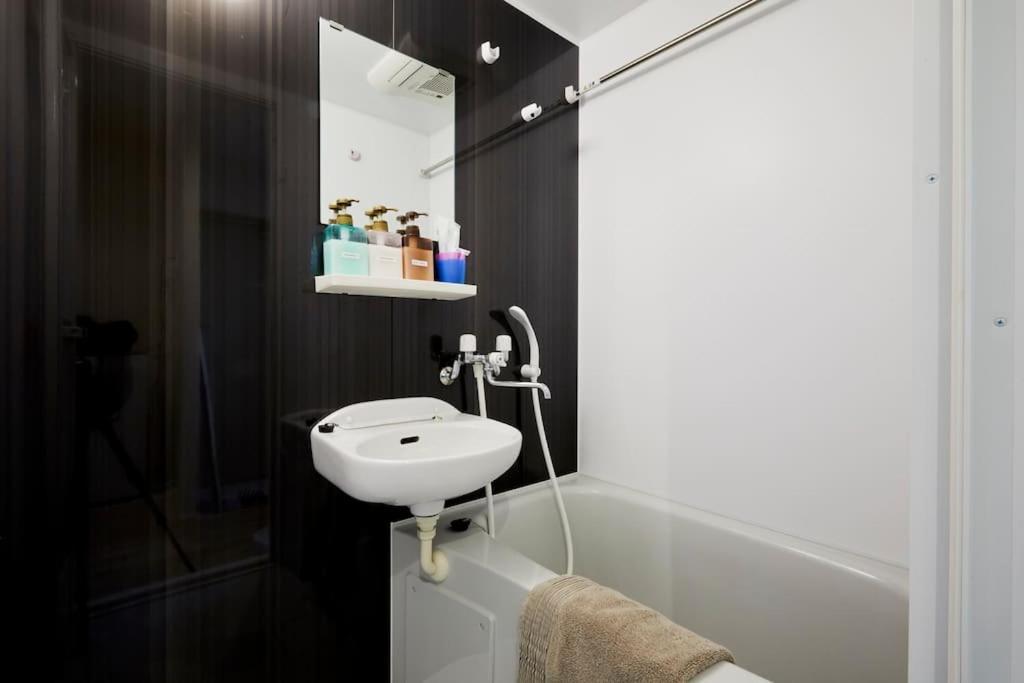 【Great Location!】Near Shinjuku Sta./Cafe#202 Apartment Tokyo Exterior photo
